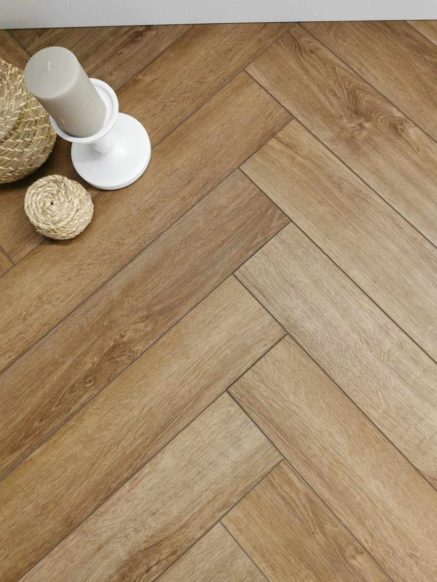 Klick Vinylboden Fischgrät Herringbone Nicki mit Trittschalldämung und wasserfest - Floor4all