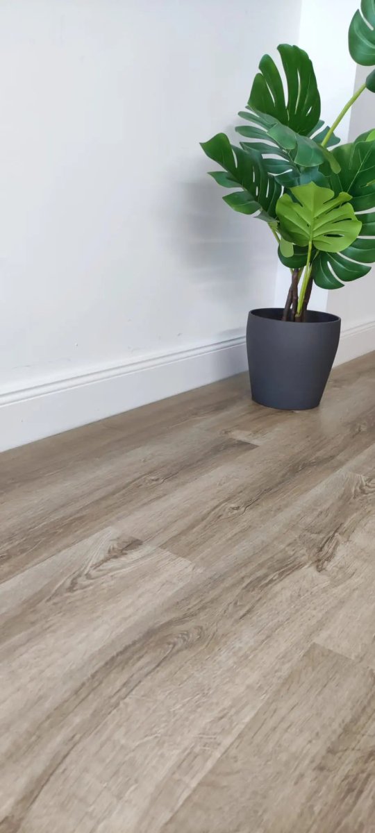 Klick Vinylboden SolidLOCK Silent Fox