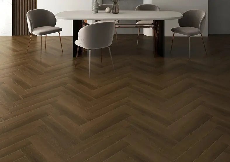 Klick Vinyl Herringbone Fischgrät Royal Pine mit integrierter Trittschalldämmung - Floor4all