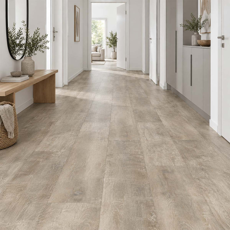 Designboden Vinyl HARO Eiche Monza Grau mit Kork Trittschall in einem modernen Flur