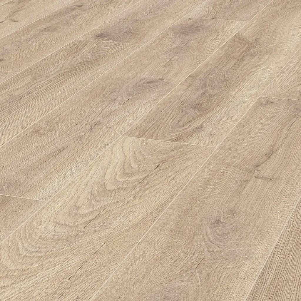 Authentische Holzmaserung der Biscotti Eiche im Klick-Laminat mit hochwertiger Oberflächenstruktur – von Floor4all