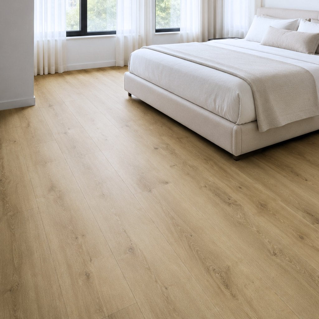 Klick Vinyl Eiche Aliva hell Landhausdiele im hellen Schlafzimmer