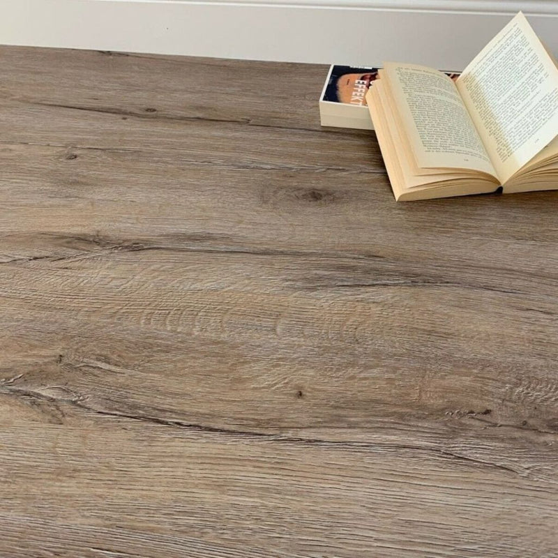 Klick Vinyl Hudson River Eiche graubeige als XL-Breitdiele in Holzoptik, Verlegebild von Floor4all