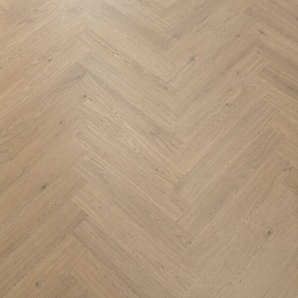 Parkett Fischgrät Chateau Eiche Rustikal hell weiß geölt von Floor4all