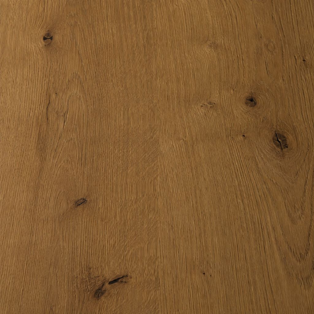 Nahaufnahme der gebürsteten, naturgeölten Holzmaserung von Parkett Französische Eiche XXL