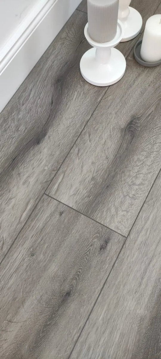 Premium_Authentic_Middle_grey