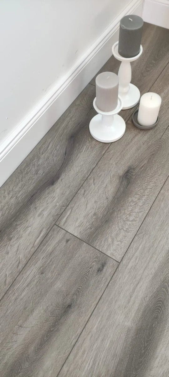 Premium_Authentic_Middle_grey