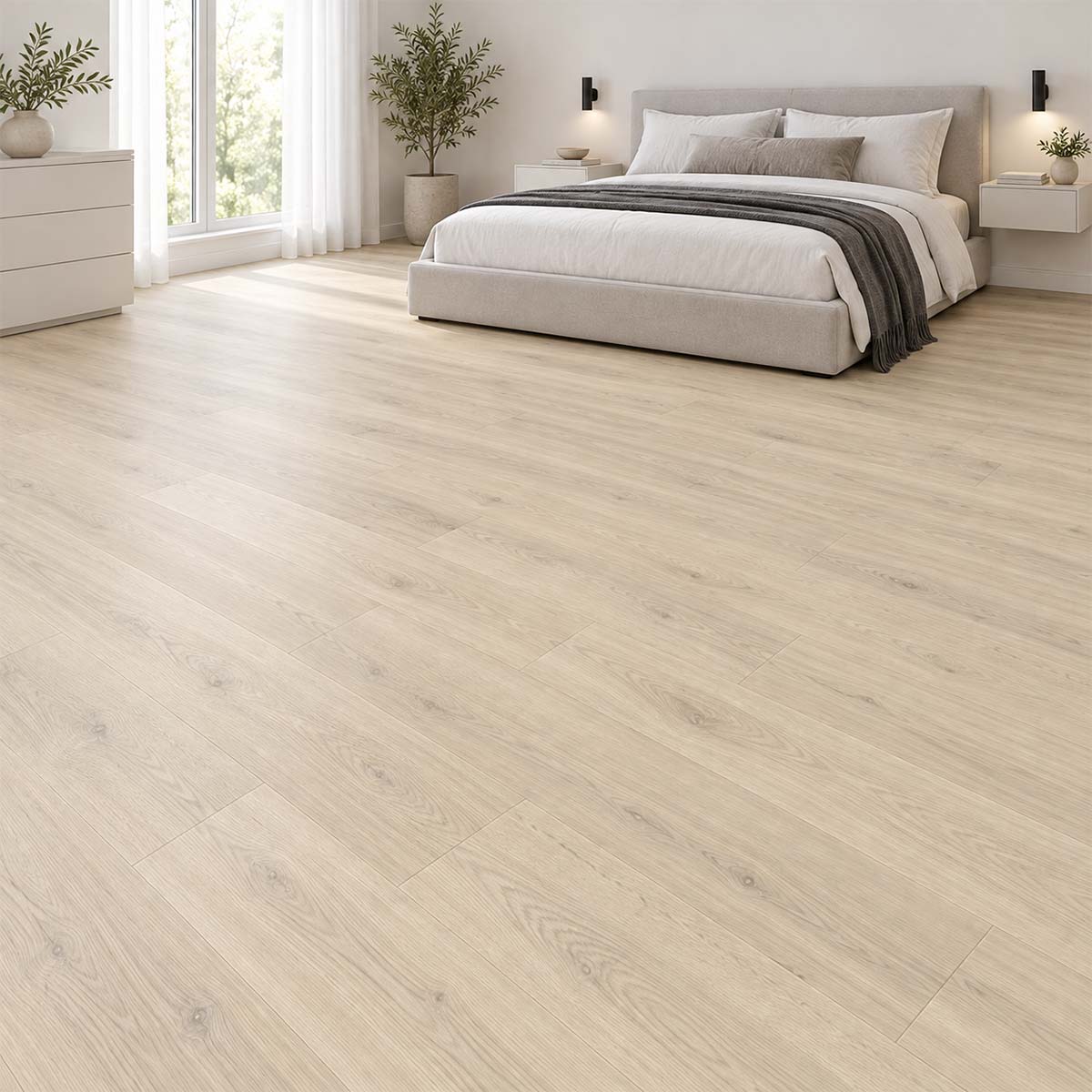 Designboden Naturestyle Pure Ash Oak mit Kork Trittschall im Schlafzimmer mit hellem Polsterbett – Restposten bei Floor4All.