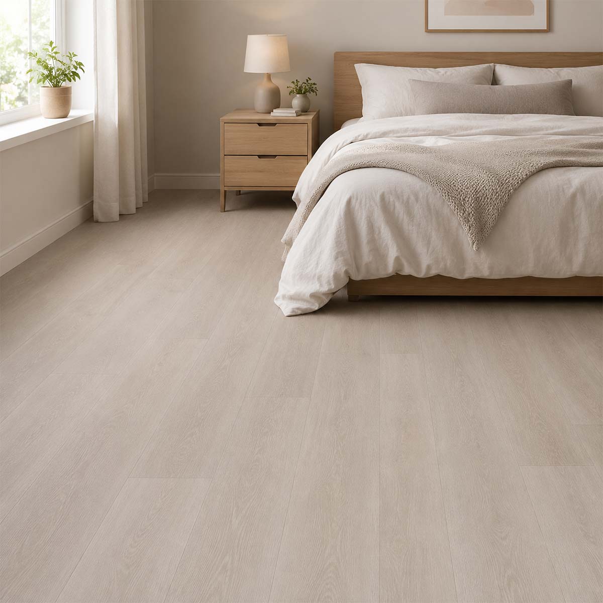 Klebevinyl Eiche Britannia 
Glue 2.0 im hellen Schlafzimmer verlegt