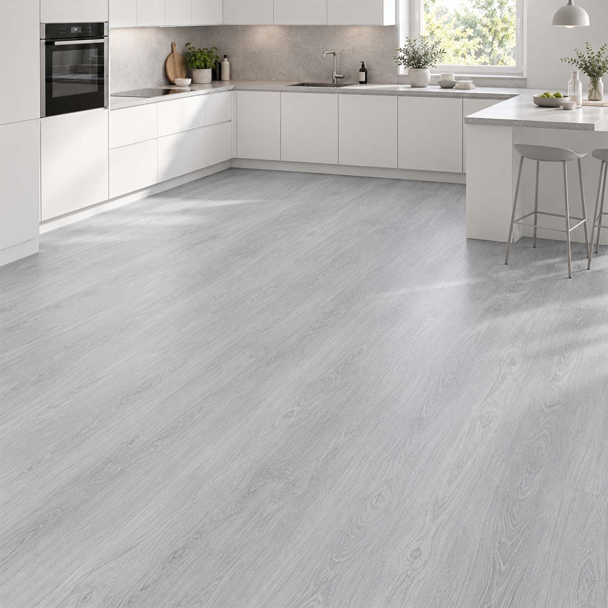 Klick Vinylboden Eiche Oslo Landhausdiele in hellem Grau in einer modernen Küche – Restposten bei Floor4All.