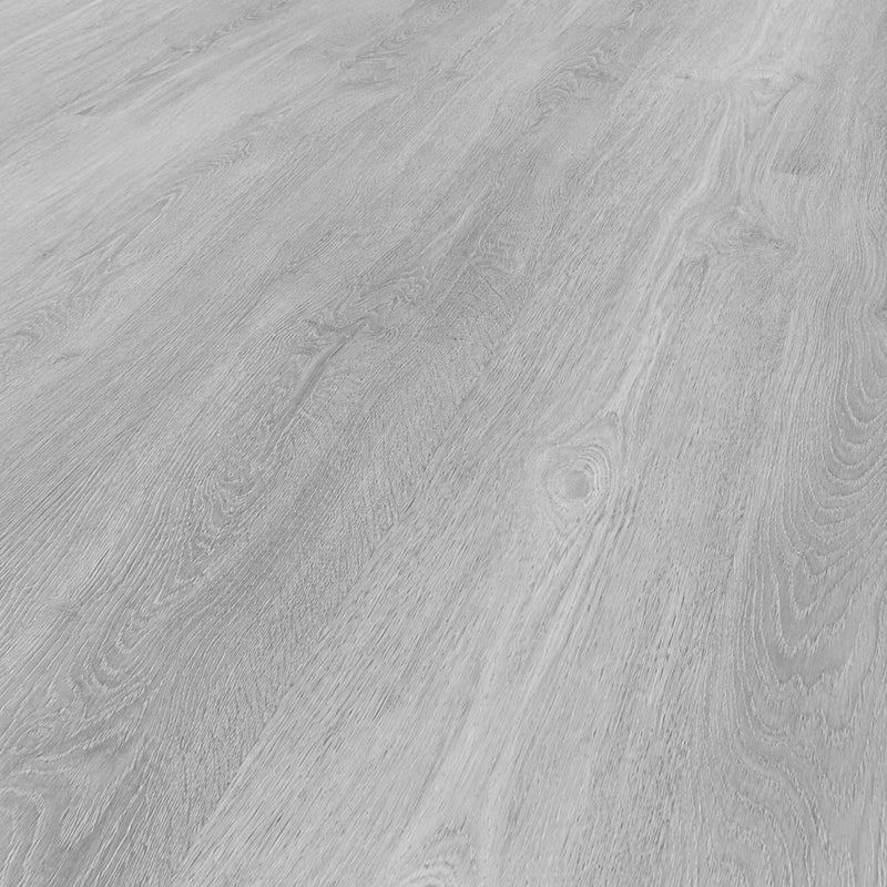 Klick Vinylboden Eiche Oslo Landhausdiele in hellem Grau in der Detailansicht – Restposten bei Floor4All.