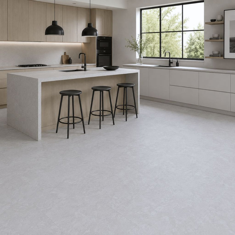 Laminat Classen Visiogrande Granit weiss als Fliesenoptik-Boden in moderner Küche von Floor4all