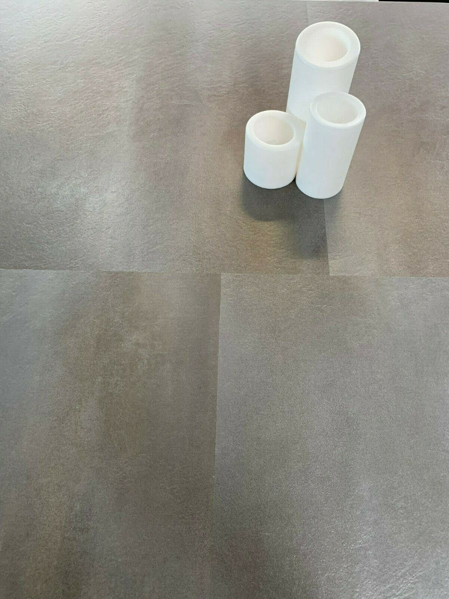 Vinylboden Fliese Zement grau